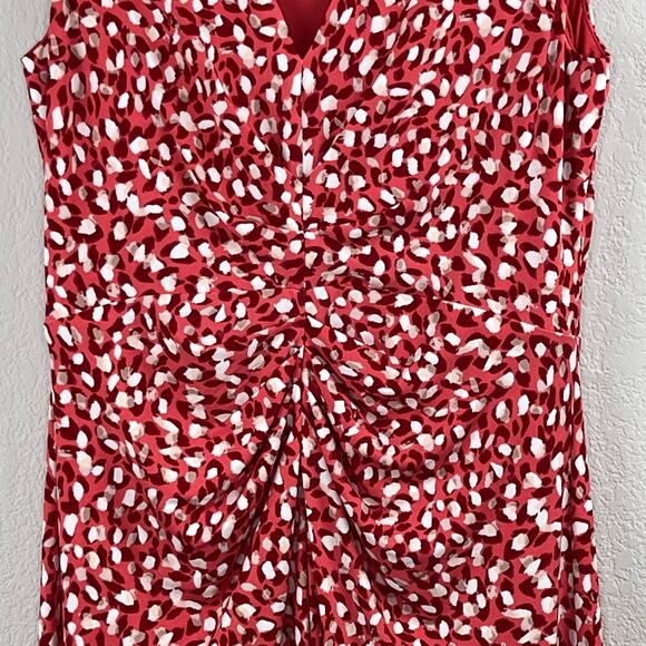 Vince Camuto Red Multi Printed Ruched Front Sleeveless V-Neck Midi Dress 6 NWOT - Picture 6 of 13